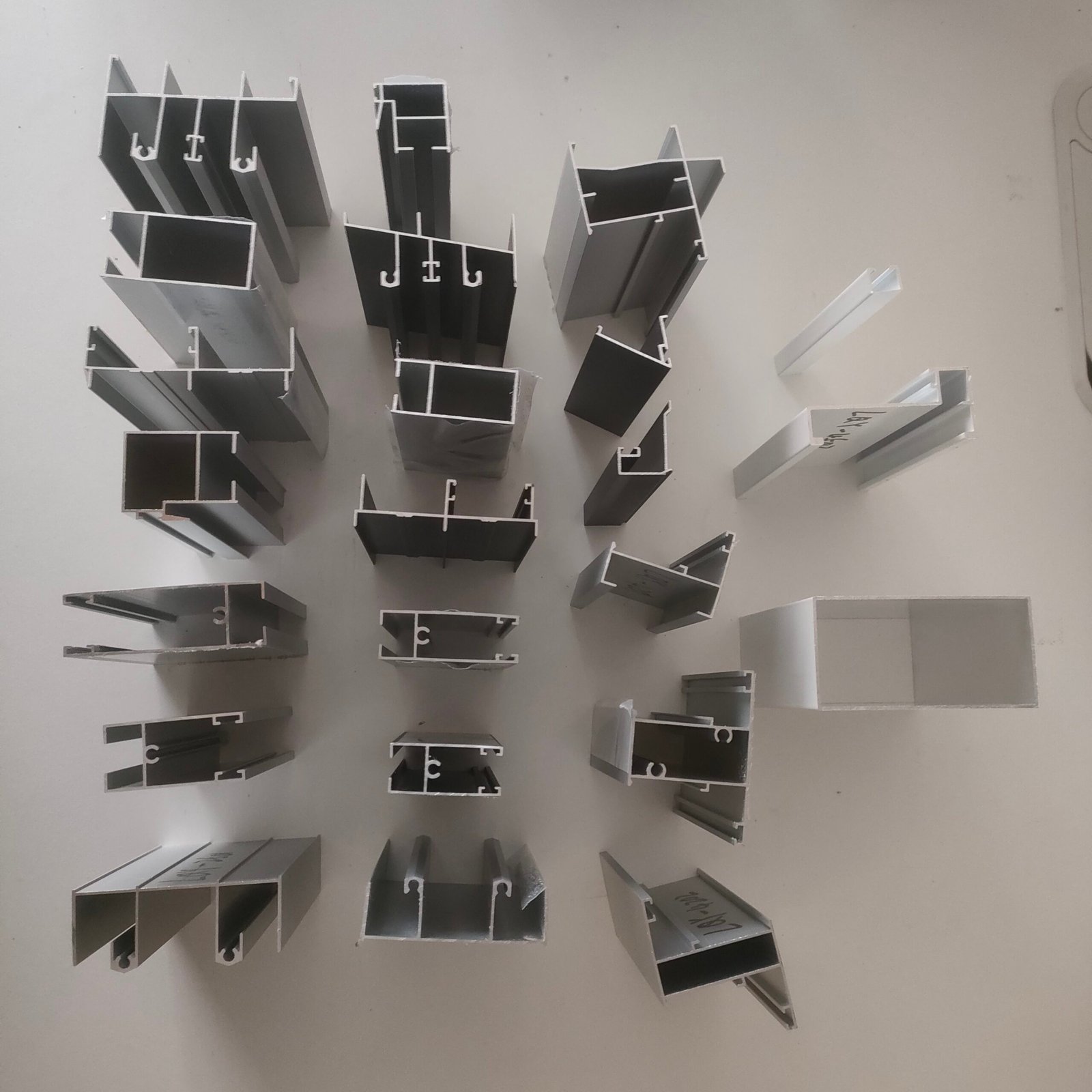 Chilean aluminum profiles - solving the three core pain points of construction/industry, efficient delivery+worry free customization!